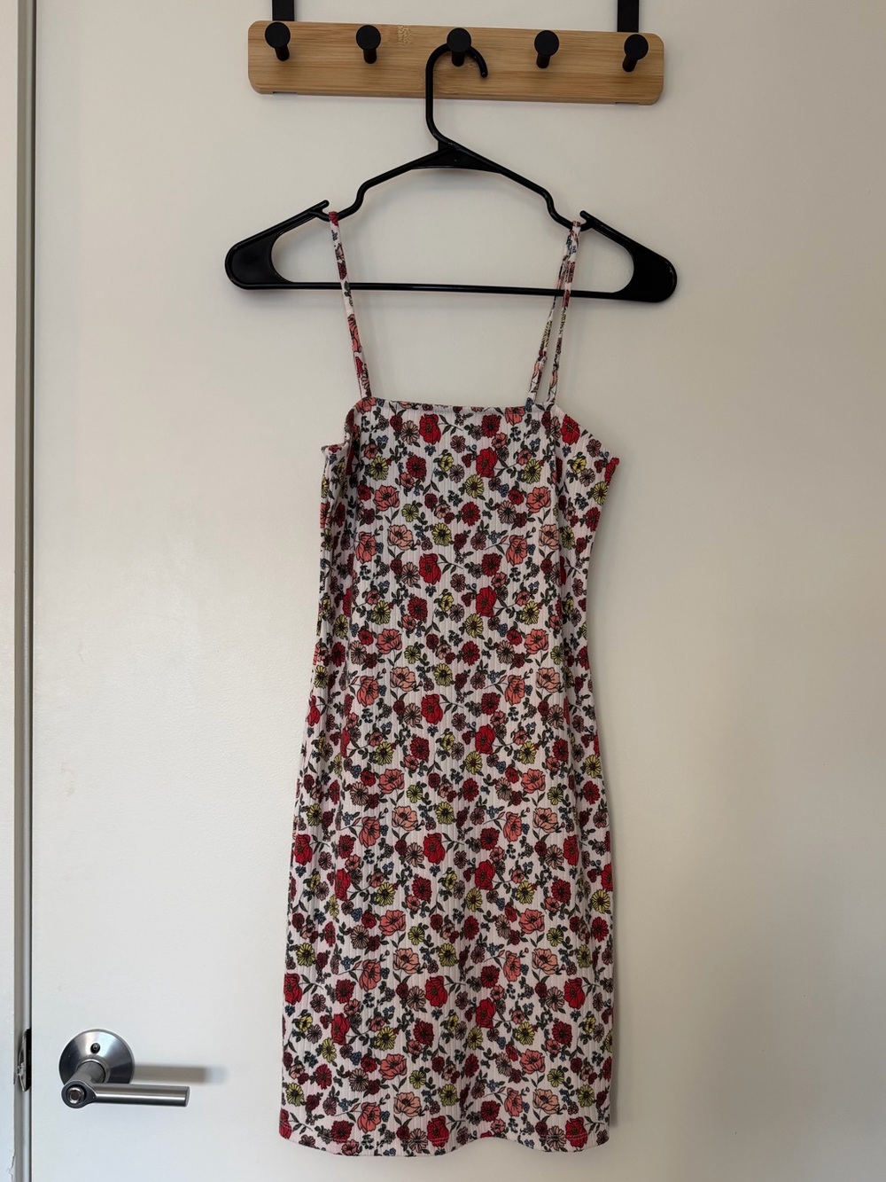 Forever 21 Cream Ribbed Midi Dress with Red Floral Print and Green Accents
